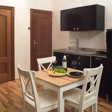 Inviting Flat In The Heart Of Town