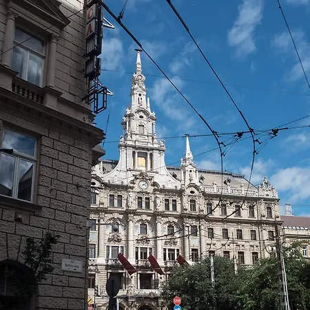 Inviting Flat In The Heart Of Town