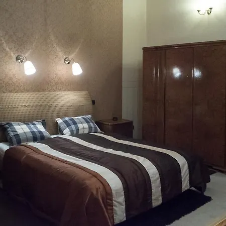Inviting Flat In The Heart Of Town Appartement Boedapest