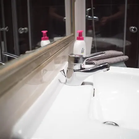 Inviting Flat In The Heart Of Town Appartamento Budapest