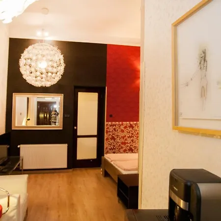 Inviting Flat In The Heart Of Town Appartamento Budapest