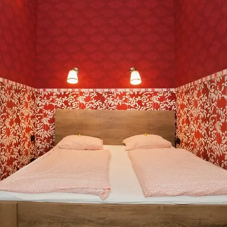Inviting Flat In The Heart Of Town